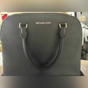 michael kors tote